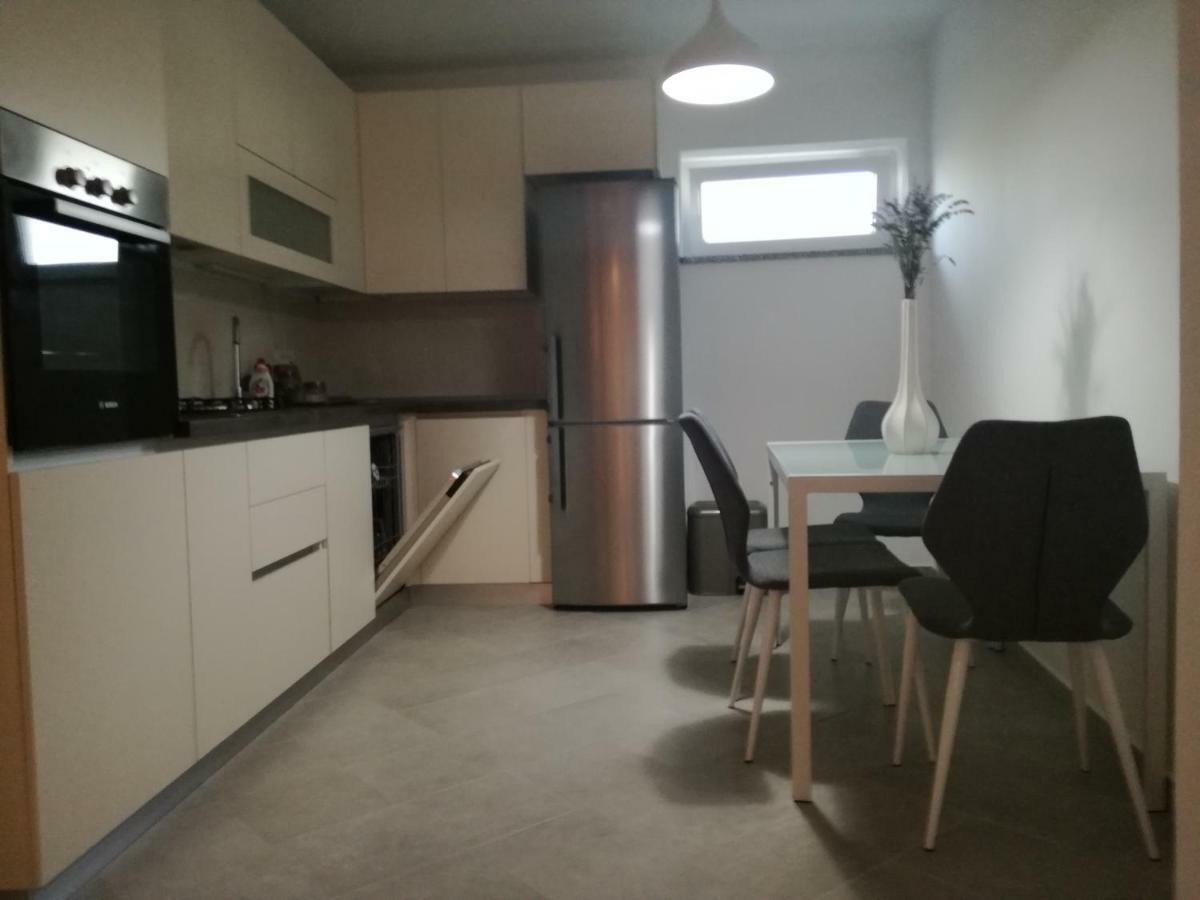 Kuca Za Odmor Pende Villa Banjol Esterno foto